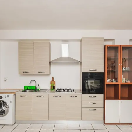 - - By Faendho Apartment *