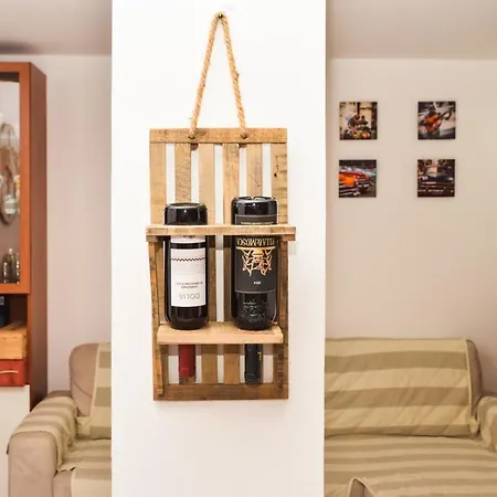 아파트 - - By Faendho